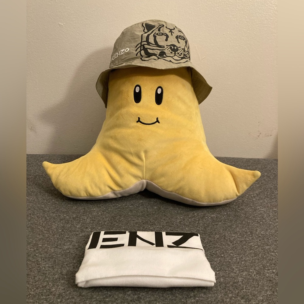 KENZO Reversible Taupe Tiger Bucket Hat NWT